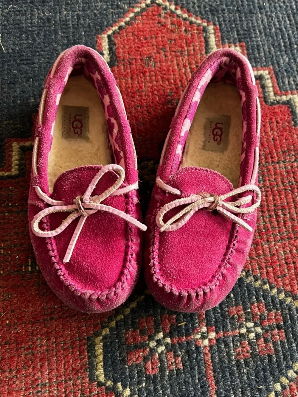 UGG Kids Fuchsia Suede Moccasin Slippers with Bow, Size 11